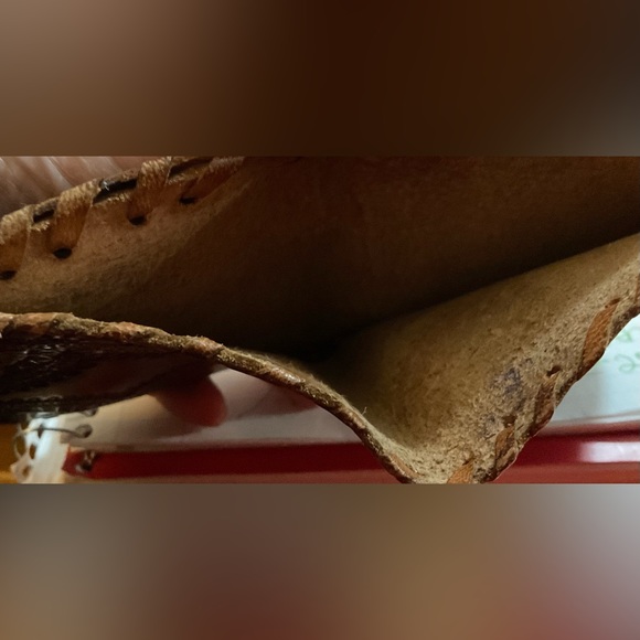 Hand crafted tooled mens leather design bifold wallet laced stitching around it. - Picture 8 of 10